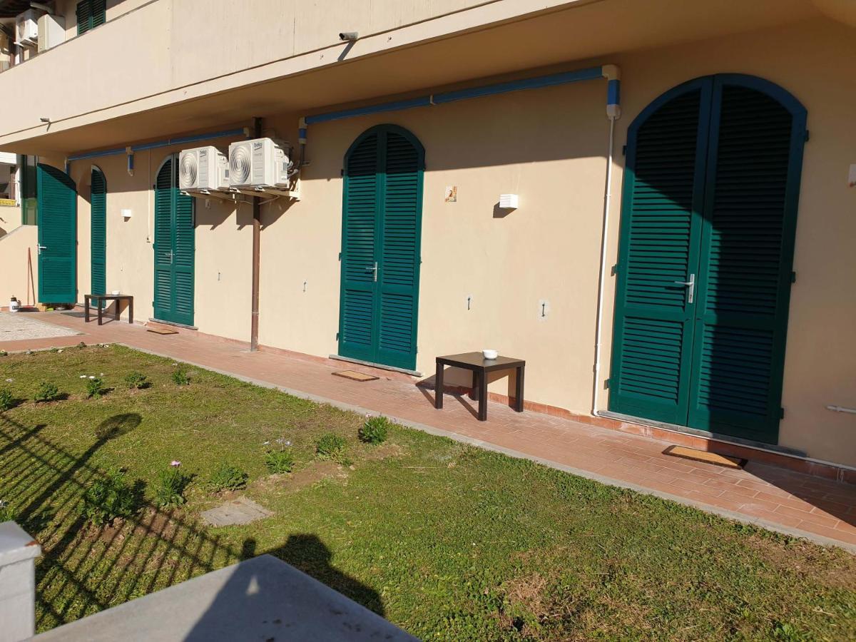 Il Giardino Di Zio Acomodação com café da manhã Pisa Exterior foto